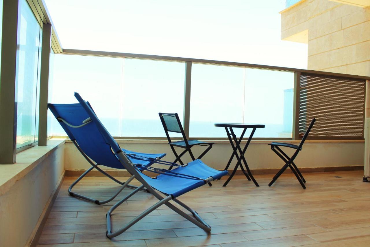 Beach Suite Israel- Best View, Gym, Massage Chair, Low Fee For Off-Site Indoor Pool Spa ביץ סוייט ישראל- נוף ים מאלף, כיסא מסאז, חדר כושר, אפשרות לבריכה מקורה, וספא בתשלום ממש מוזל Ashkelon Bagian luar foto