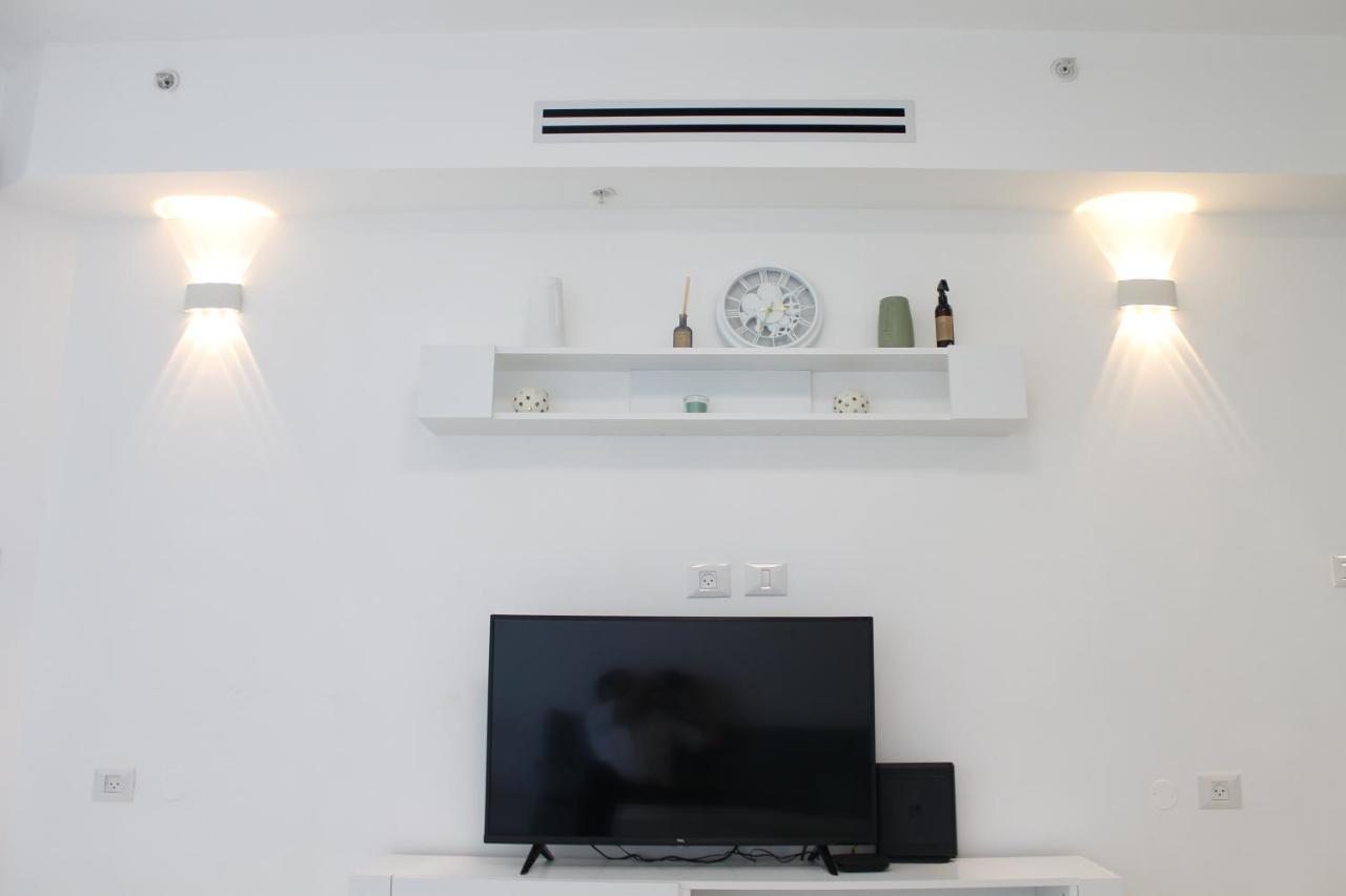 Beach Suite Israel- Best View, Gym, Massage Chair, Low Fee For Off-Site Indoor Pool Spa ביץ סוייט ישראל- נוף ים מאלף, כיסא מסאז, חדר כושר, אפשרות לבריכה מקורה, וספא בתשלום ממש מוזל Ashkelon Bagian luar foto